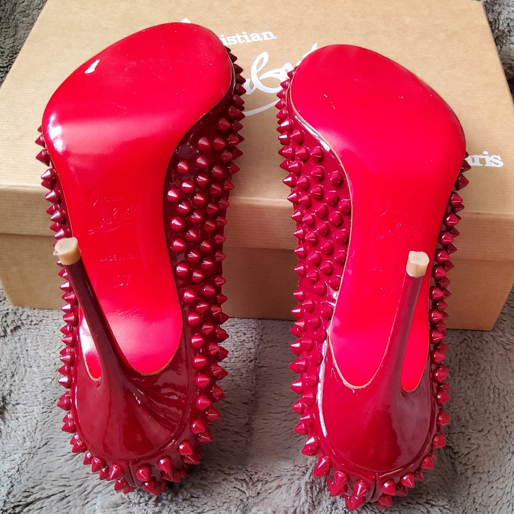 NEW gorgeous Christian Louboutin Fifi Spikes in Rouge size 37 - Picture 6 of 9